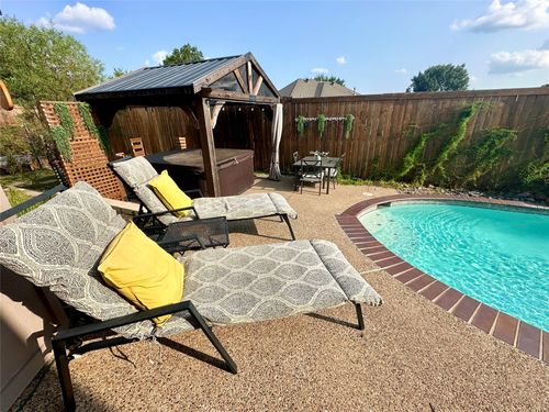 198 Radecke Rd, Krum, TX, 76249-5353 | Card Image