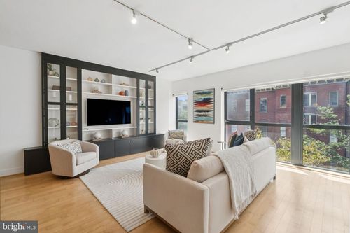 apt-404-1401 Q St Nw, WASHINGTON, DC, 20009-7820 | Card Image