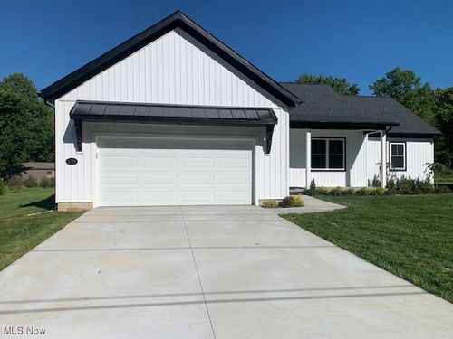 1775 Green Rd, Madison, OH, 44057-1823 | Card Image