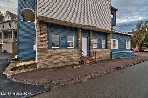 401 S Valley Ave, Olyphant, PA, 18447-2085 | Card Image