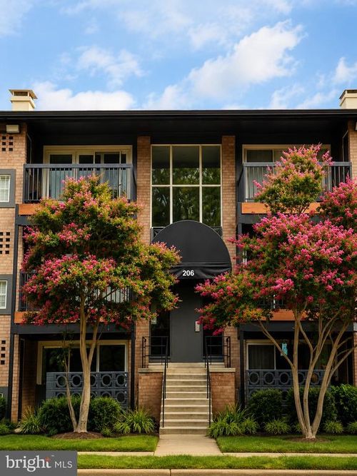 38-206 Park Terrace Ct Se, VIENNA, VA, 22180-5879 | Card Image