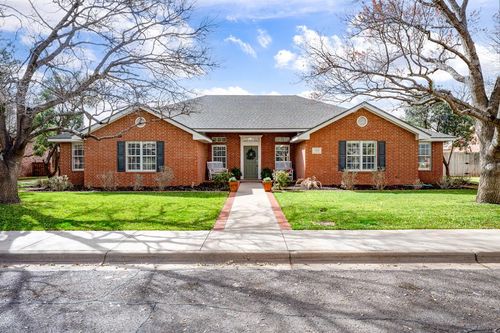 729 Pinehurst Dr, Midland, TX, 79705-1928 | Card Image