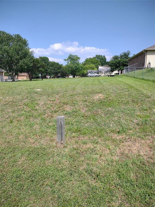 331 Cape Conroe Dr, Montgomery, TX, 77356-5718 | Card Image