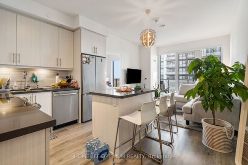 1704-95 Oneida Cres, Richmond Hill, ON, L4B0H5 | Card Image