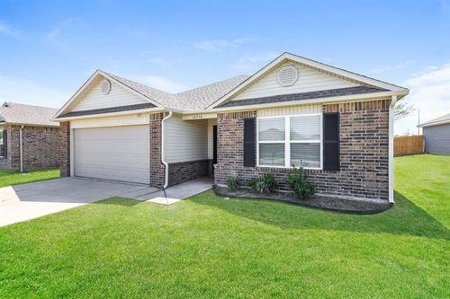 10756 Sw 23rd Pl, Yukon, OK, 73099-2682 | Card Image