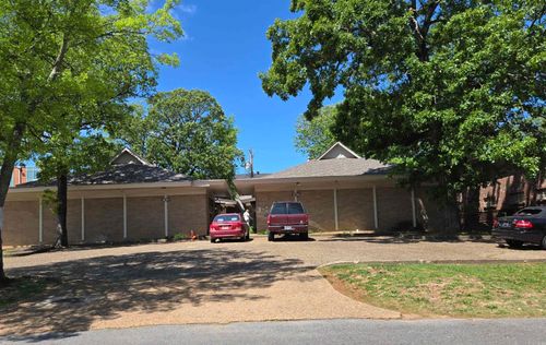 200 N Fillmore St, Little Rock, AR, 72205-3324 | Card Image