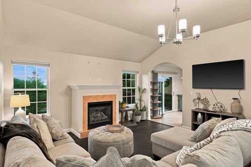 1400 Carolina Dr, COLUMBIA, MO, 65202-6435 | Card Image