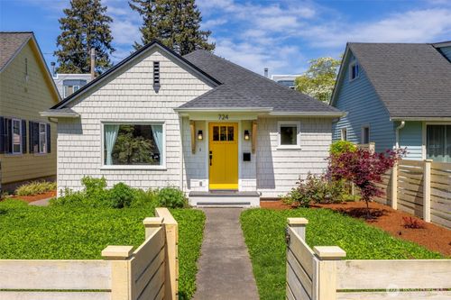 724 Park Dr, Bremerton, WA, 98337-1750 | Card Image