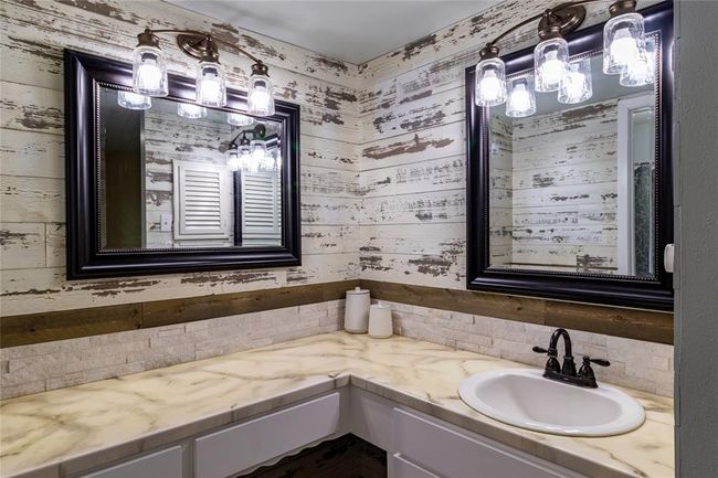 Primary bath vanity. | Image 27