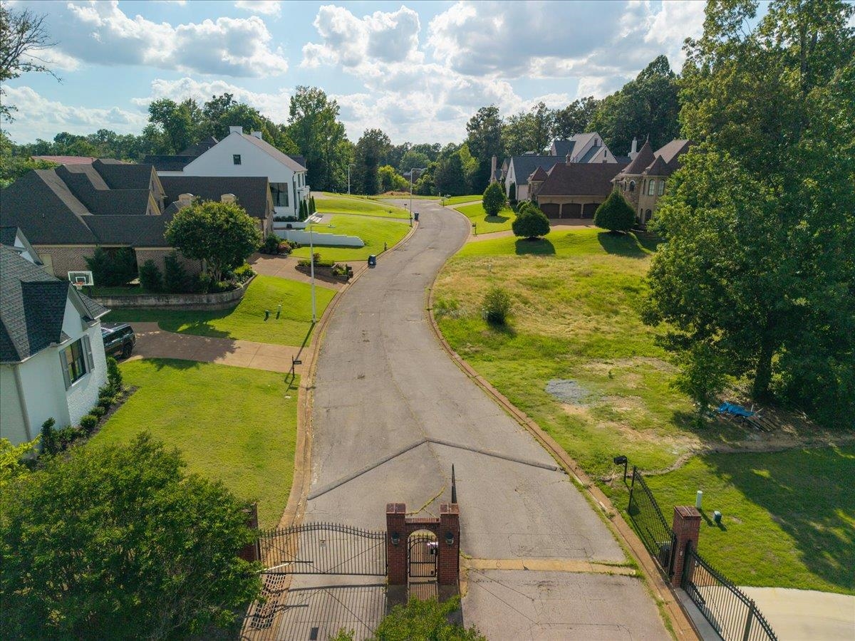 Land in Memphis 5