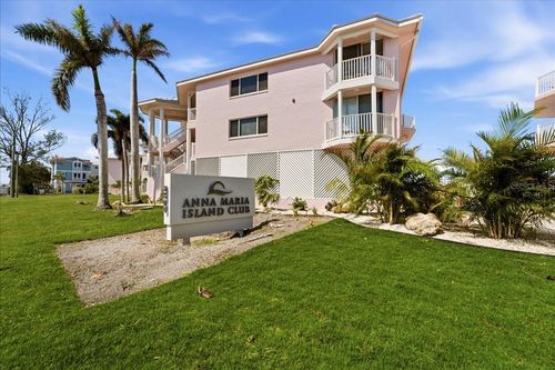 30-2600 Gulf Dr N, Bradenton Beach, FL, 34217-2624 | Card Image