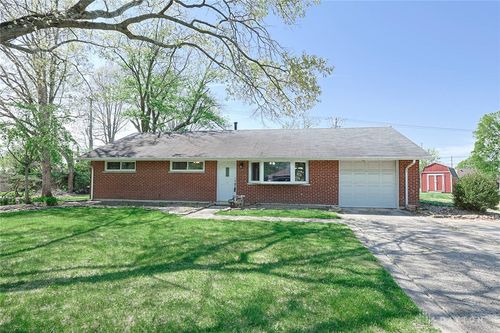 9117 Stephanie St, Washingtn Twp, OH, 45458-3711 | Card Image