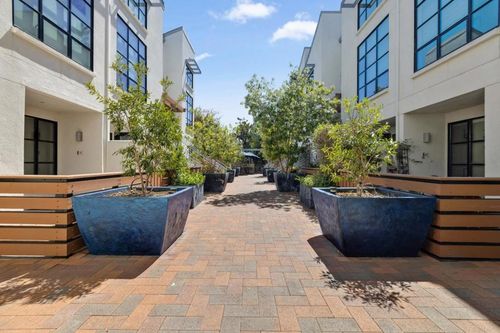 110 S 1st St, Campbell, CA, 95008-2954 | Card Image