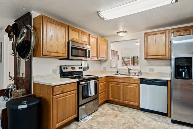 117 Martin Dr, House other with 2 bedrooms, 2 bathrooms and null parking in Corvallis MT | Image 25