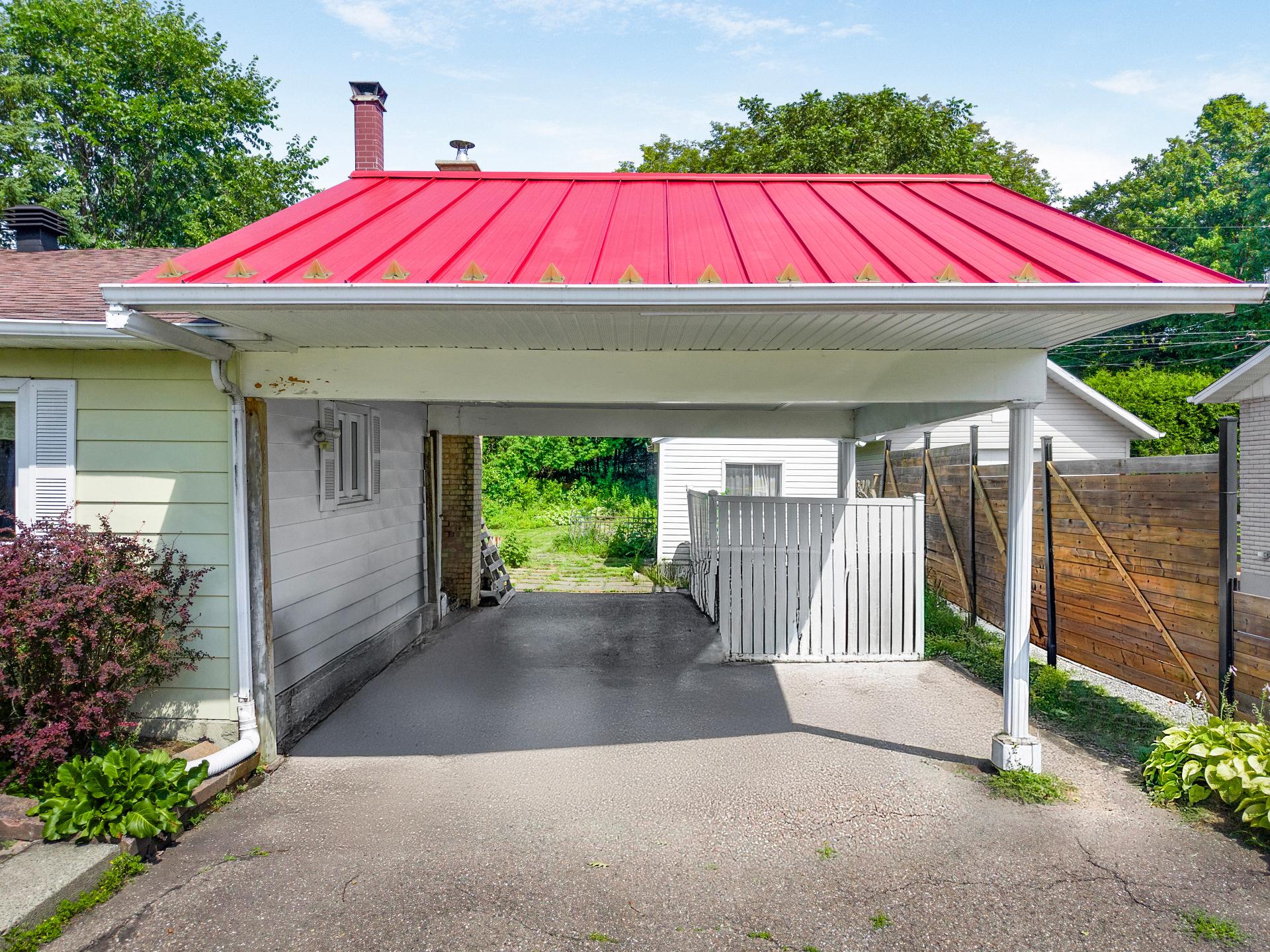 Residential in Sherbrooke (Fleurimont) 4