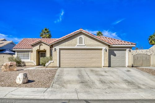 4039 Knoll Ridge Ave, North Las Vegas, NV, 89032-3097 | Card Image