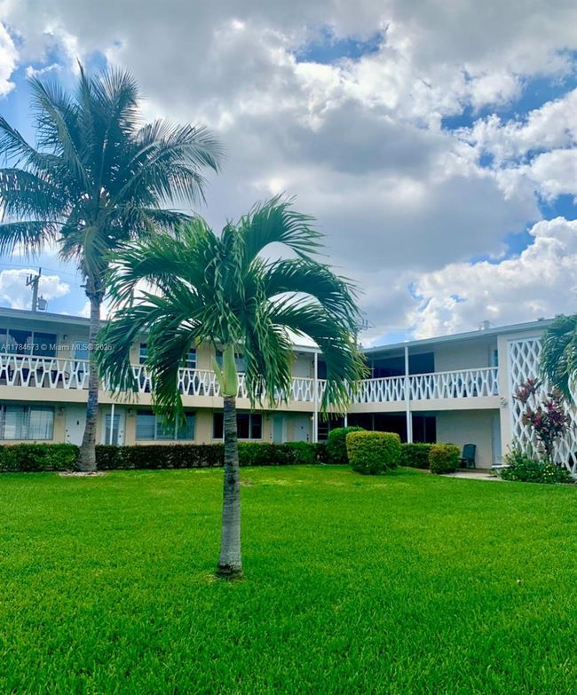 APT-126 - 900 Atlantic Shores Blvd, Home with 1 bedrooms, 1 bathrooms and null parking in Hallandale Beach FL | Image 14