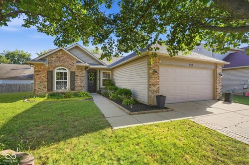 933 Atmore Ct, Indianapolis, IN, 46217-5387 | Card Image