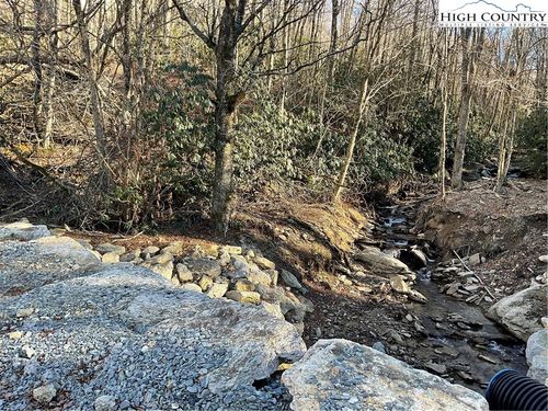 269 Greenbriar Rd, Beech Mountain, NC, 28604-8079 | Card Image
