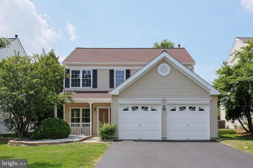 15 Brownstone Rd, East Windsor, NJ, 08520-3038 | Card Image