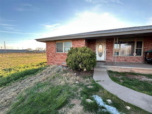 17487 S County Road 185, Eldorado, OK, 73537-8928 | Card Image