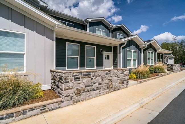 1524 Crownpoint Dr, Townhouse with 3 bedrooms, 2 bathrooms and null parking in Rockingham VA | Image 23