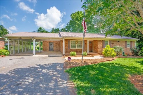 137 Liberty Church Rd, Taylorsville, NC, 28681-3617 | Card Image