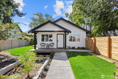 7711 34th Ave Sw, Seattle, WA, 98126-3502 | Card Image