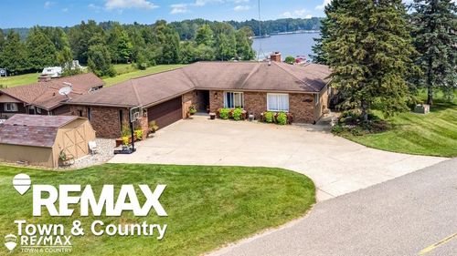 4564 Hamilton Way, Gladwin, MI, 48624-8628 | Card Image