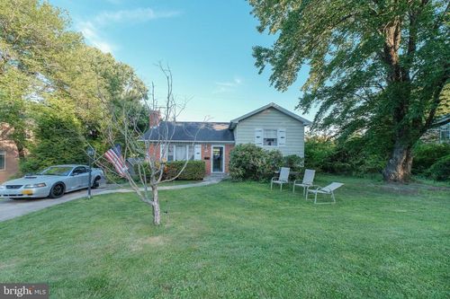 2125 Mckay St, FALLS CHURCH, VA, 22043-1523 | Card Image
