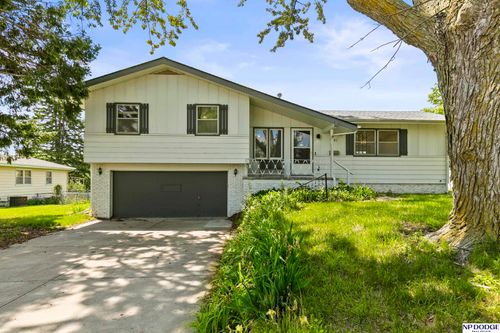 9607 Spencer St, Omaha, NE, 68134-4612 | Card Image