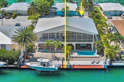 470 9th St, Key Colony Beach, FL, 33051 | Card Image