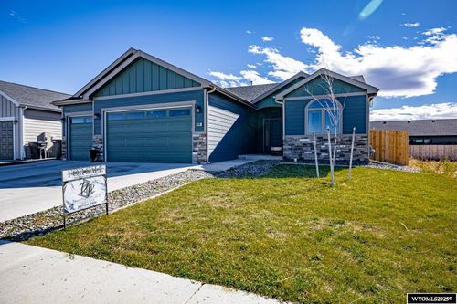 4669 Shale Circle, Mills, WY, 82604 | Card Image