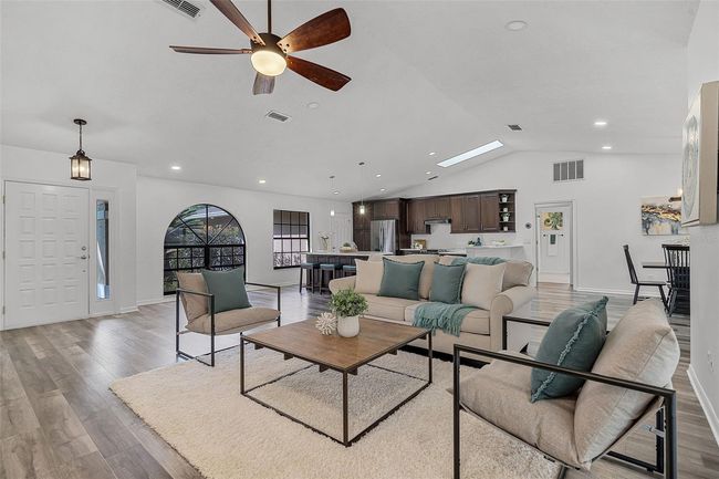 Welcome inside! Bright, spacious & has everything you need! | Image 4