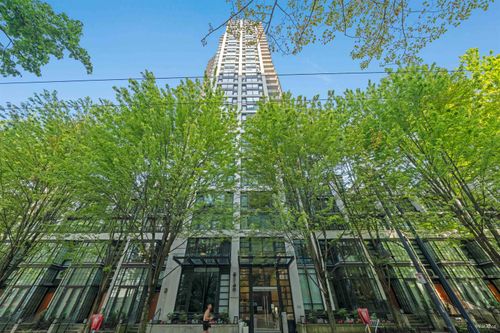 2204-1255 Seymour St, Vancouver, BC, V6B0H1 | Card Image