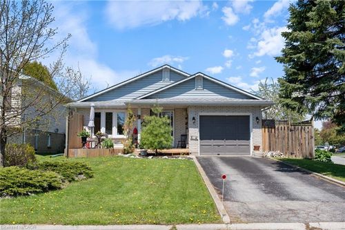 2 Hampton Crt, Port Dover, ON, N0A1N4 | Card Image