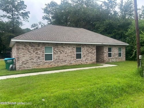 3204 Seahorse Rd, Gautier, MS, 39553-6426 | Card Image