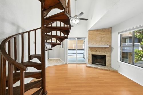 apt-311-2500 Burleson Rd, Austin, TX, 78741-5638 | Card Image