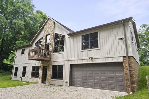 1825 Chickasaw Ln, Sugar Grove, OH, 43155 | Card Image