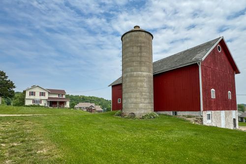 4884 Brewery Rd, CROSS PLAINS, WI, 53528-9545 | Card Image