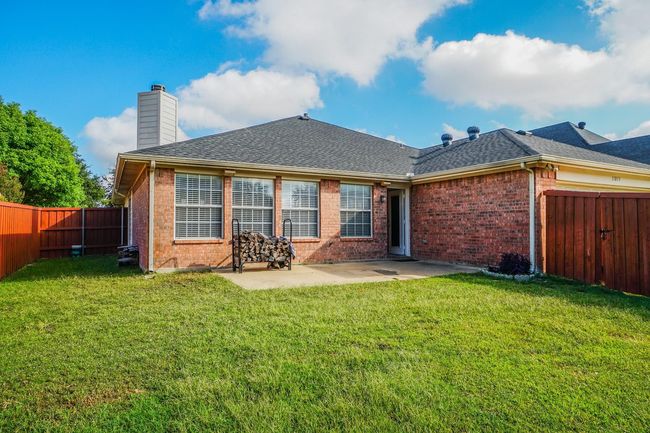 11015 Tree Shadow Ln, House other with 3 bedrooms, 2 bathrooms and null parking in Frisco TX | Image 19