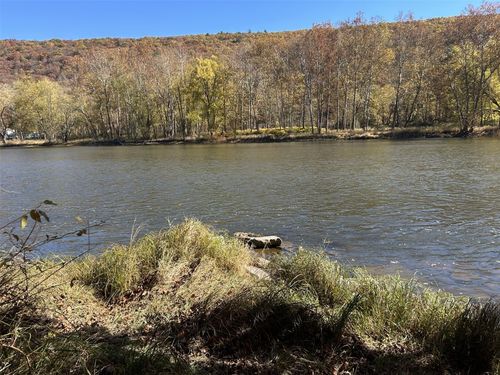 40 Jean Way, Out Of Area, PA, 16370 | Card Image