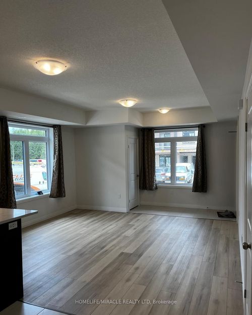 51 Thatcher St, Cambridge, ON, N3C0C5 | Card Image