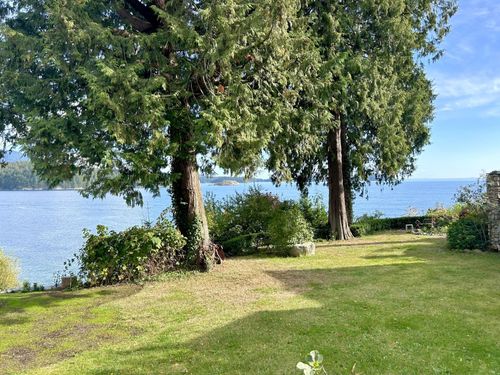 765 Franklin Rd, Gibsons, BC, V0N1V8 | Card Image