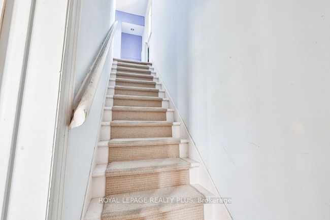 225 Glenrose Ave, House other with 4 bedrooms, 3 bathrooms and 4 parking in Toronto ON | Image 26