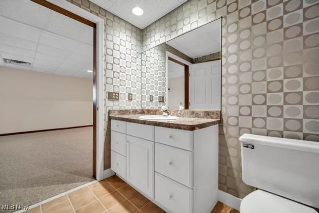 Lower level full bathroom | Image 42