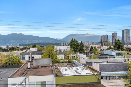 207-2080 Maple Street, Vancouver, BC, V6J4P9 | Card Image