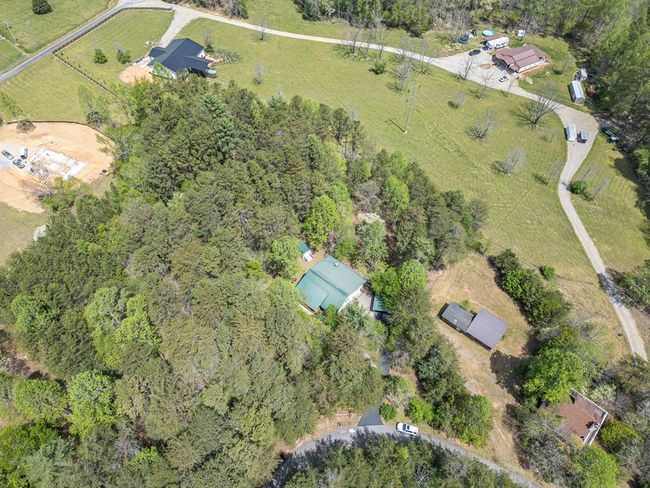 292 Holly Cove Cir, Home with 2 bedrooms, 3 bathrooms and null parking in Blairsville GA | Image 41