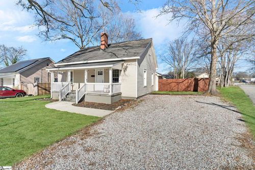 57 E 7th St, Greenville, SC, 29611-4209 | Card Image