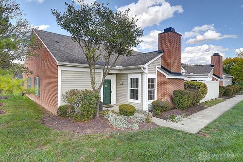 1539 Commons Dr, Miamisburg, OH, 45342 | Card Image